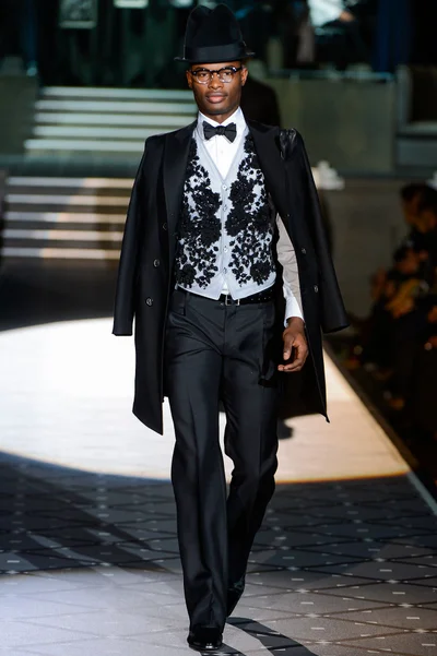 Look 35